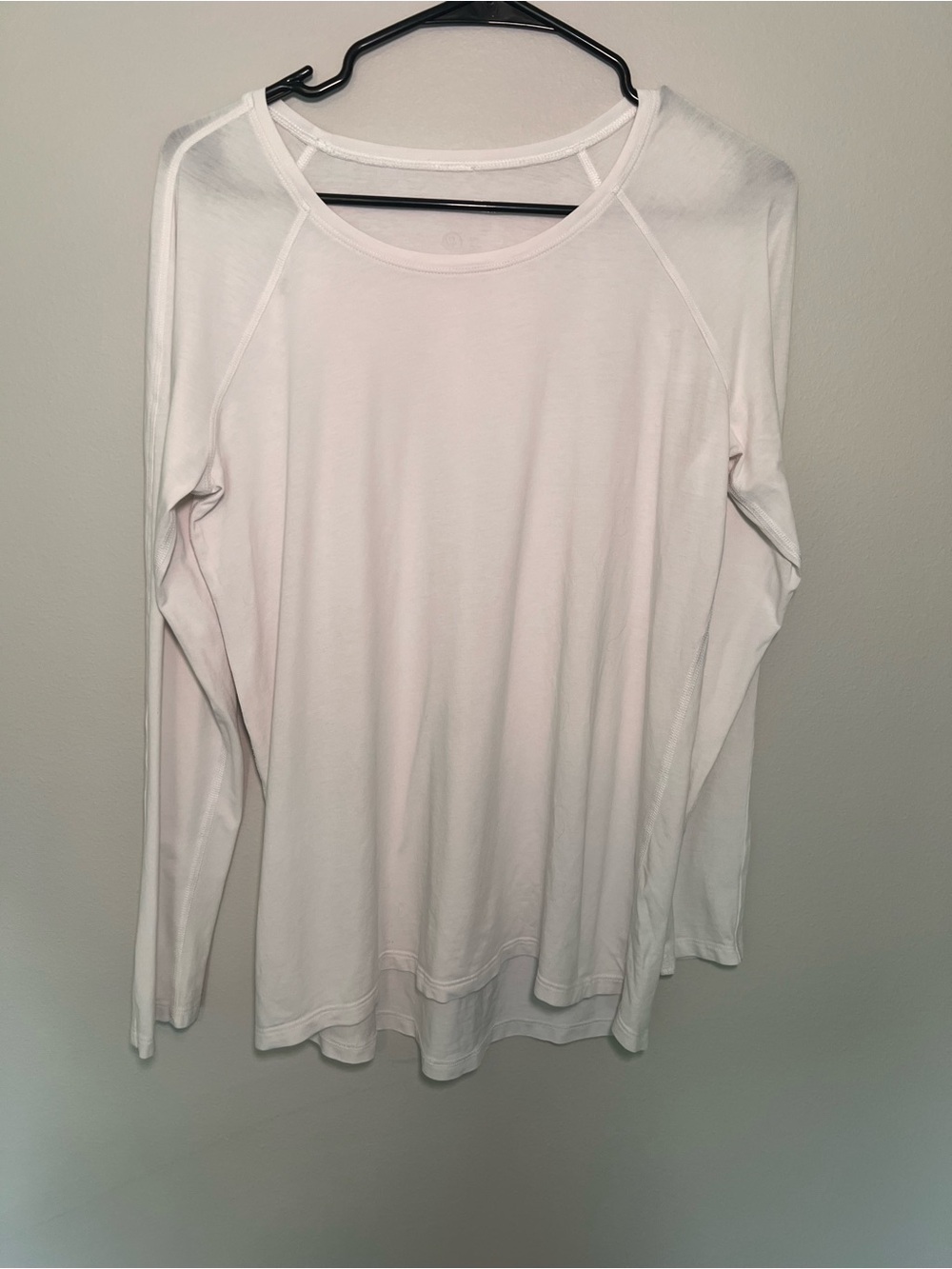 lululemon White Long-Sleeve Lightweight Crewneck Top